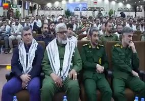 ویدیو: آیین تجلیل و قدردانی از بسیجیان فعال در جنگ تحمیلی ۱۲ روزه و خادمان موکب مرزی شهدای فولاد خوزستان