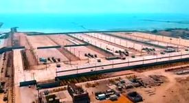 ویدیو: پیشرفت ۱۸ درصدی پروژه اسکله تمام مکانیزه هیمکو در بندر شهید رجایی