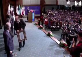 ویدئو: تجلیل از شرکت فولاد خوزستان به عنوان شرکت برتر صادرات گرا 
