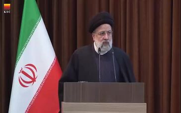 ویدیو: قاب خاطره حضور شهید جمهور حضرت آیت الله رئیسی در مراسم افتتاح کارخانه زمزم ۳ شرکت فولاد خوزستان