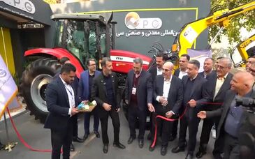 برشی از اولین روز حضور چادرملو در نمایشگاه متافو و رونمایی از نخستین دستگاه بومی‌سازی شده سولارواش در ایران