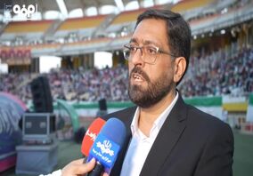 ویدیو: محمدجواد براتی، مدیر روابط عمومی فولاد مبارکه، در حاشیه برگزاری ویژه برنامه در مسیر قله‌ها در ورزشگاه نقش جهان