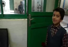 ویدیو: تجلیل فرزندان خانواده کارخانه گندله‌سازی، از پدران شاغل در این مجتمع، به مناسبت ولادت باسعادت حضرت علی (ع) و روز پدر