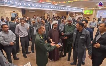 ویدئو: افتتاح پایگاه مقاومت بسیج شهید گمنام شرکت جهان فولاد سیرجان

