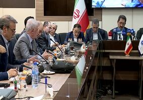 ویدئو: وزیر صمت در جمع فعالان اقتصادی

