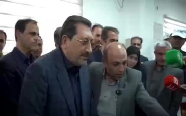 ویدیو: بیننده گزارش برنامه تلویزیونی «برخط» از آیین افتتاح فاز اول نیروگاه خورشیدی ۶۰۰ مگاواتی فولاد مبارکه توسط رئیس‌جمهور باشید