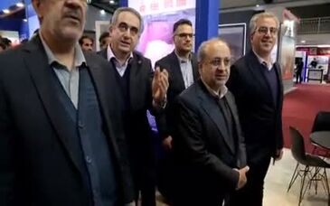 ویدئو: بازدید استاندار یزد و معاون معدنی وزارت صمت از غرفه چادرملو در نمایشگاه معدن استان یزد