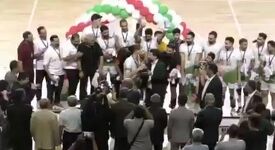 اهدا جام قهرمانی مسابقات سوپر لیگ والیبال استان فارس به تیم شایسته والیبال فولاد غدیر نی ریز توسط مدیرعامل محترم جناب آقای دکتر احمدی

